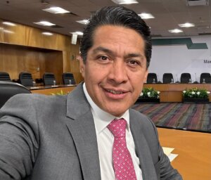 Alejandro Avilés, abogado laboralista en México