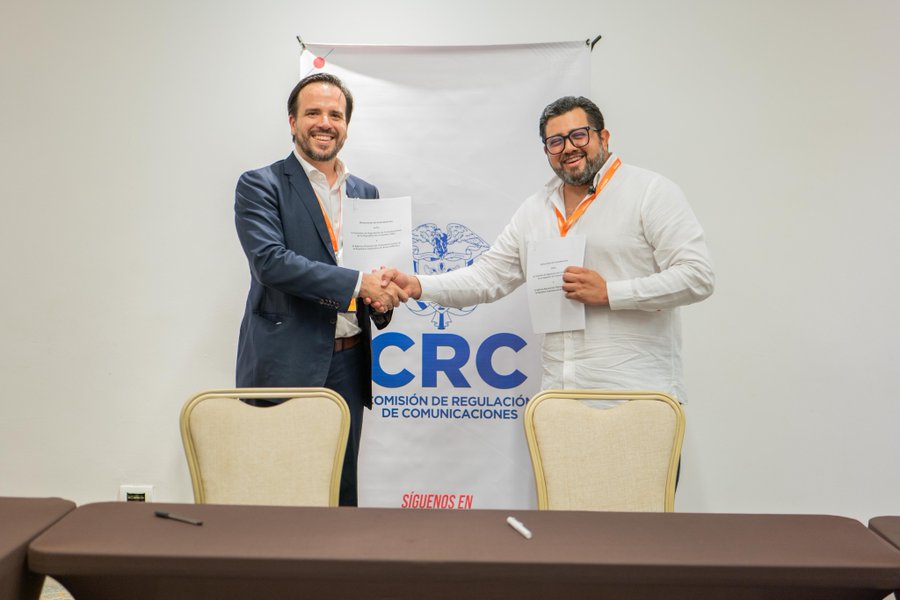 CRC y ANATEL sellan alianza para impulsar cooperación en telecomunicaciones