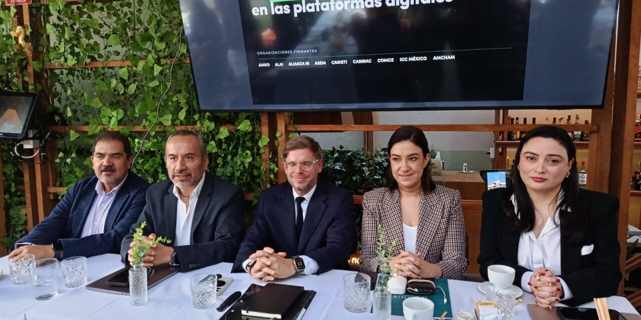 Empresas piden reducir retenciones fiscales a ventas en plataformas digitales en México 